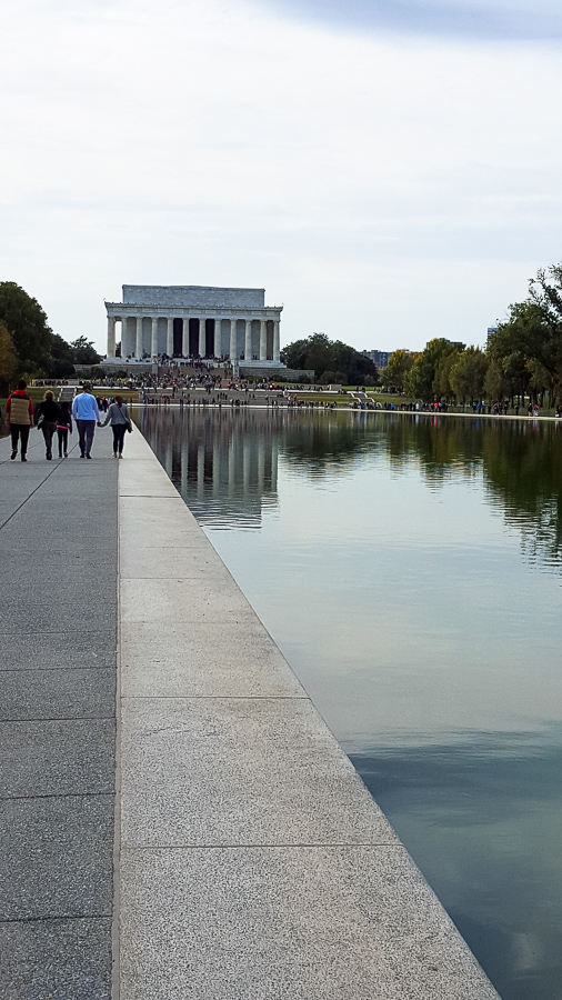 The Lincoln Memorial in Washington D.C.,one of my favorite photos of 2015. www.casualtravelist.com