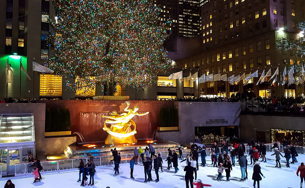 Rockefeller Plaza, New York City-My Best Travel Moments of 2016 www.casualtravelist.com