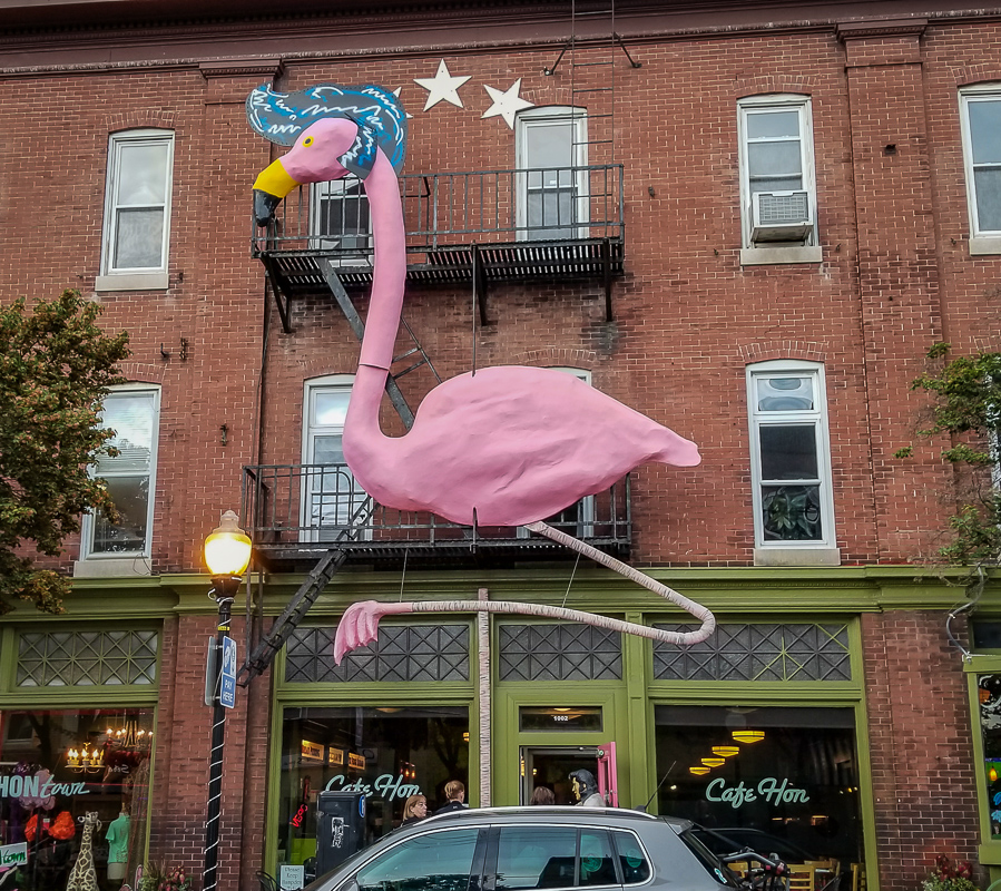 Baltimore's Hampden neighborhood keeps it quirky-Discovering Baltimore: Three Charm City Neighborhoods You Need To Know www.casualtravelist.com