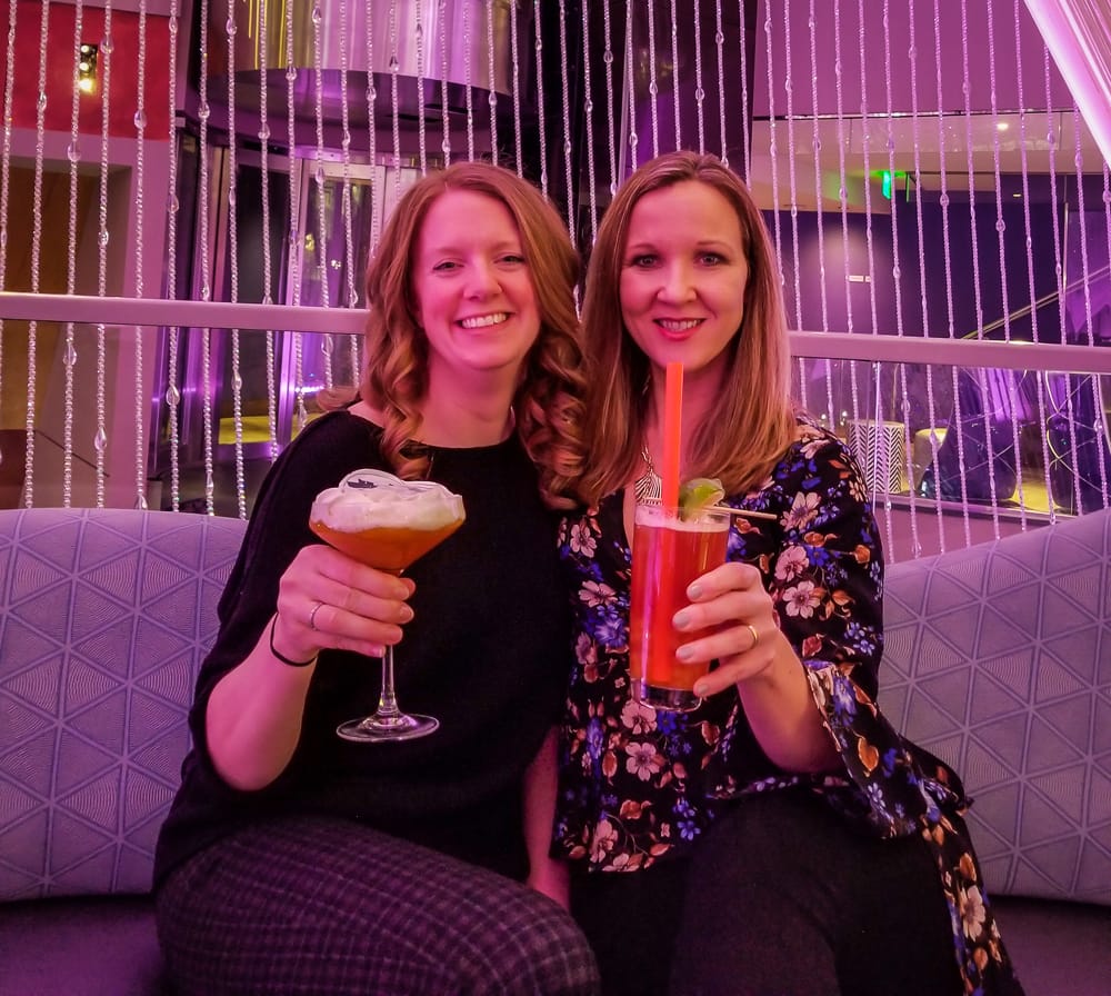 Drinks at the Chandelier Bar Las Vegas-Monthly Musings: February 2018 www.casualtravelist.com