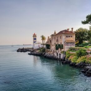 6 Reasons You'll Fall in Love with Cascais, Portugal www.casualtravelist.com
