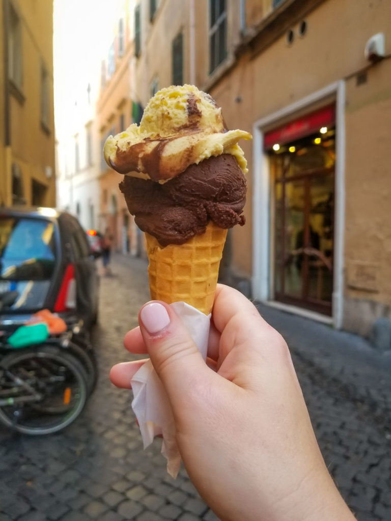 Best gelato in Rome - 3 Meals - Where to Eat in Rome's Travestere Neighborhood www.casualtravelist.com
