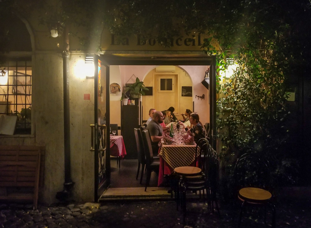 3 Meals - Where to Eat in Rome's Travestere Neighborhood www.casualtravelist.com
