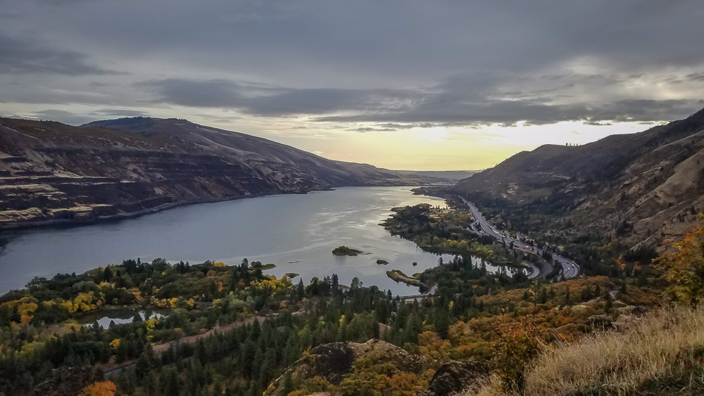 Rowena Crest - Gorgeous Views and Easy Hikes on the Columbia River Gorge
