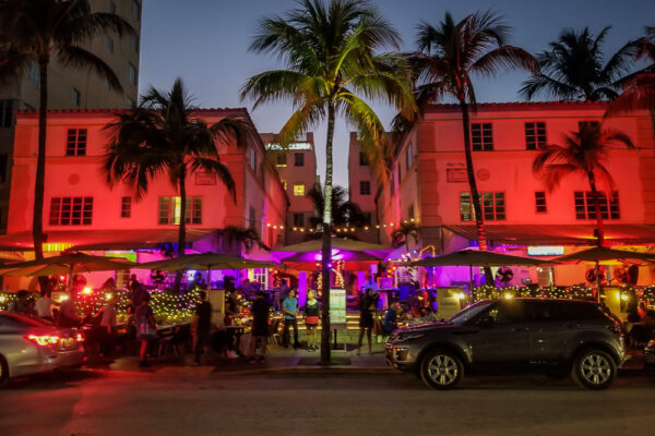 One Great Weekend - A Guide to Two Amazing Days in Miami Beach www.casualtravelist.com