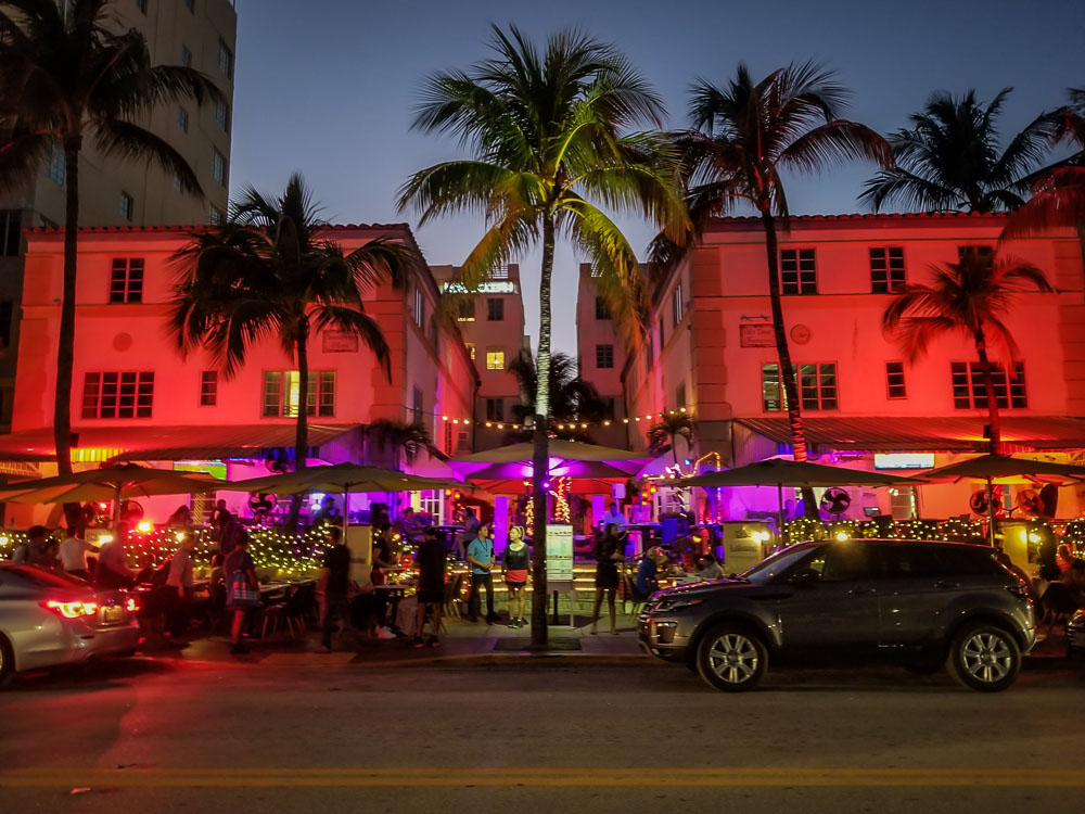 One Great Weekend - A Guide for Two Amazing Days in Miami Beach www.casualtravelist.com