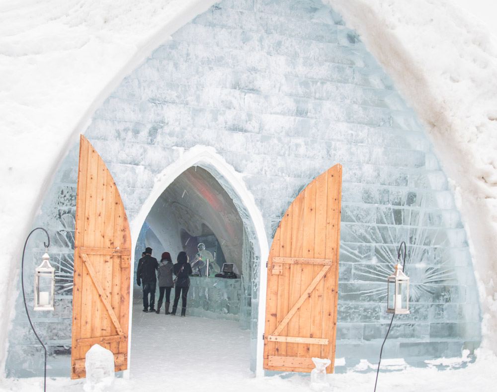 Visiting the Hotel de Glace, Ice Hotel in Quebec www.casualtravelist.com